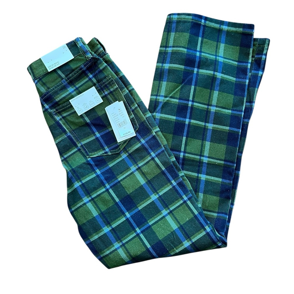 WEWOREWHAT High-Rise NWT Plaid High Waisted Dad Jeans twist on classic 26